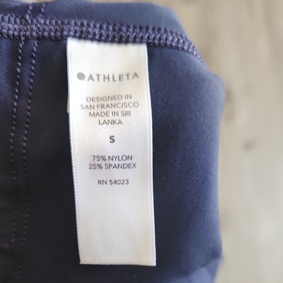 Athleta Navy High-Rise Bike Shorts with Side Pockets - Picture 5 of 7
